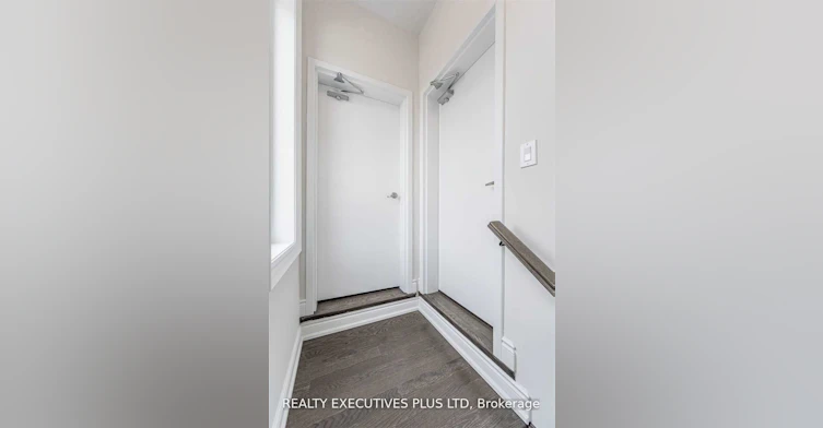 Upper-23 Blackstone Street, Toronto, ON, M6L 0A5 - 6