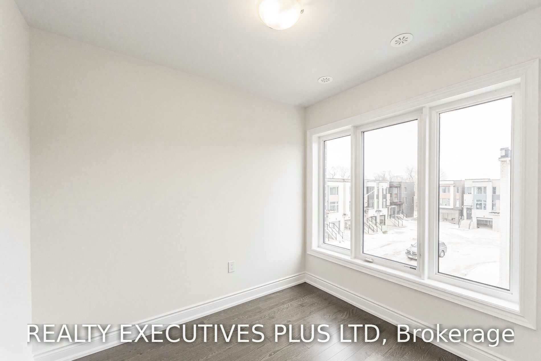 Upper-23 Blackstone Street, Toronto, ON, M6L 0A5 - 13