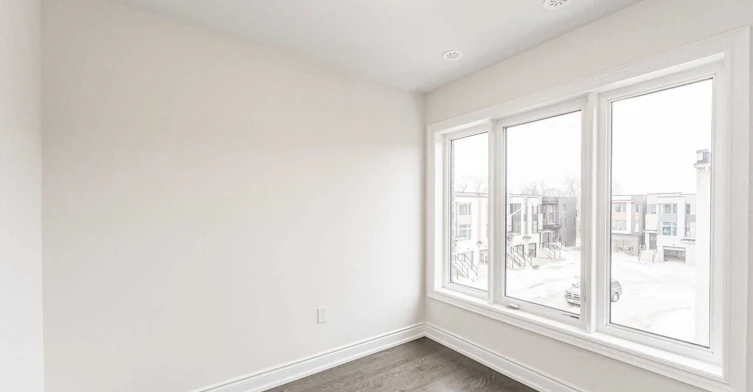 Upper-23 Blackstone Street, Toronto, ON, M6L 0A5 - 13