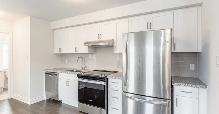 Upper-23 Blackstone Street, Toronto, ON, M6L 0A5 - 10