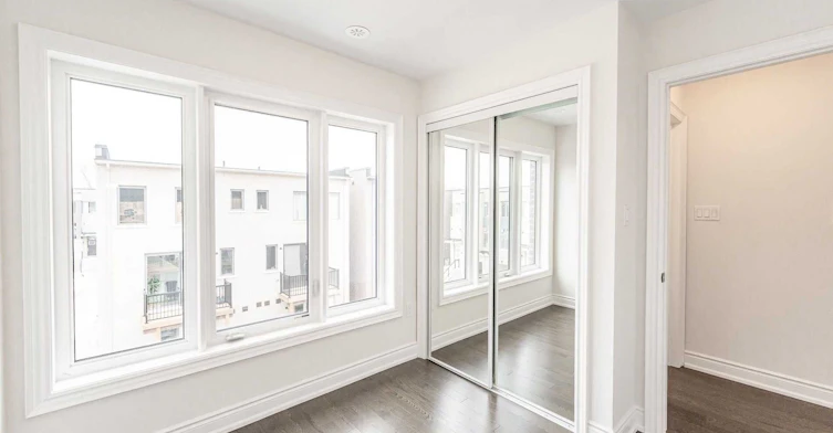 Upper-23 Blackstone Street, Toronto, ON, M6L 0A5 - 14
