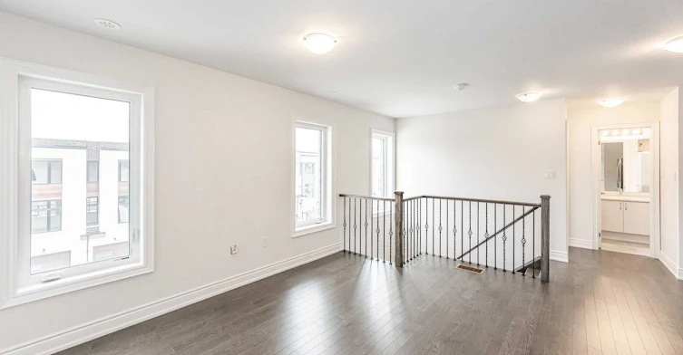 Upper-23 Blackstone Street, Toronto, ON, M6L 0A5 - 8