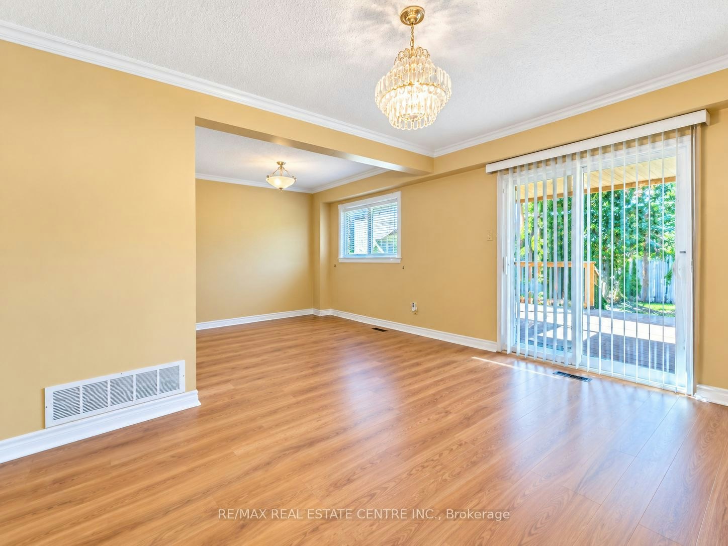 1537 Cuthbert Avenue, Mississauga, ON, L5M 3R6 - 5