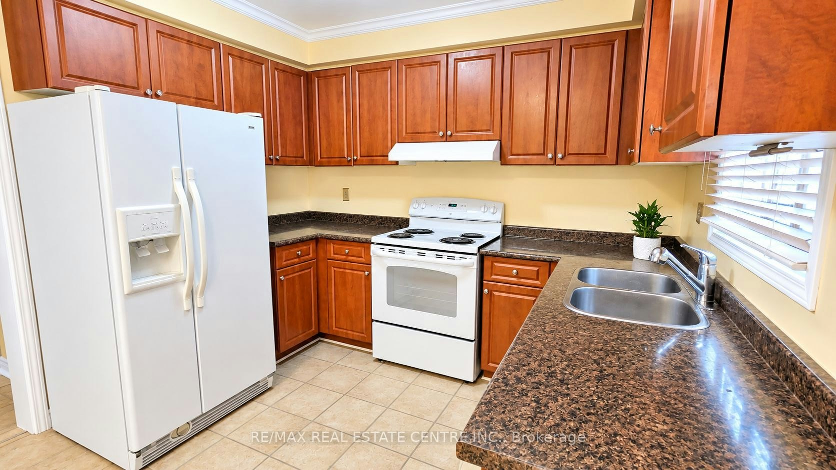 1537 Cuthbert Avenue, Mississauga, ON, L5M 3R6 - 8