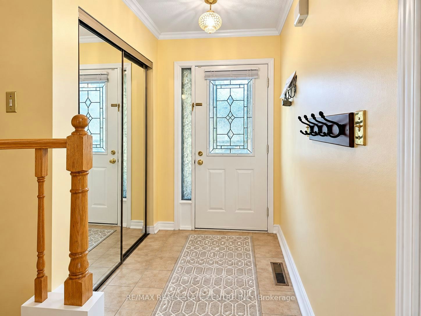1537 Cuthbert Avenue, Mississauga, ON, L5M 3R6 - 2
