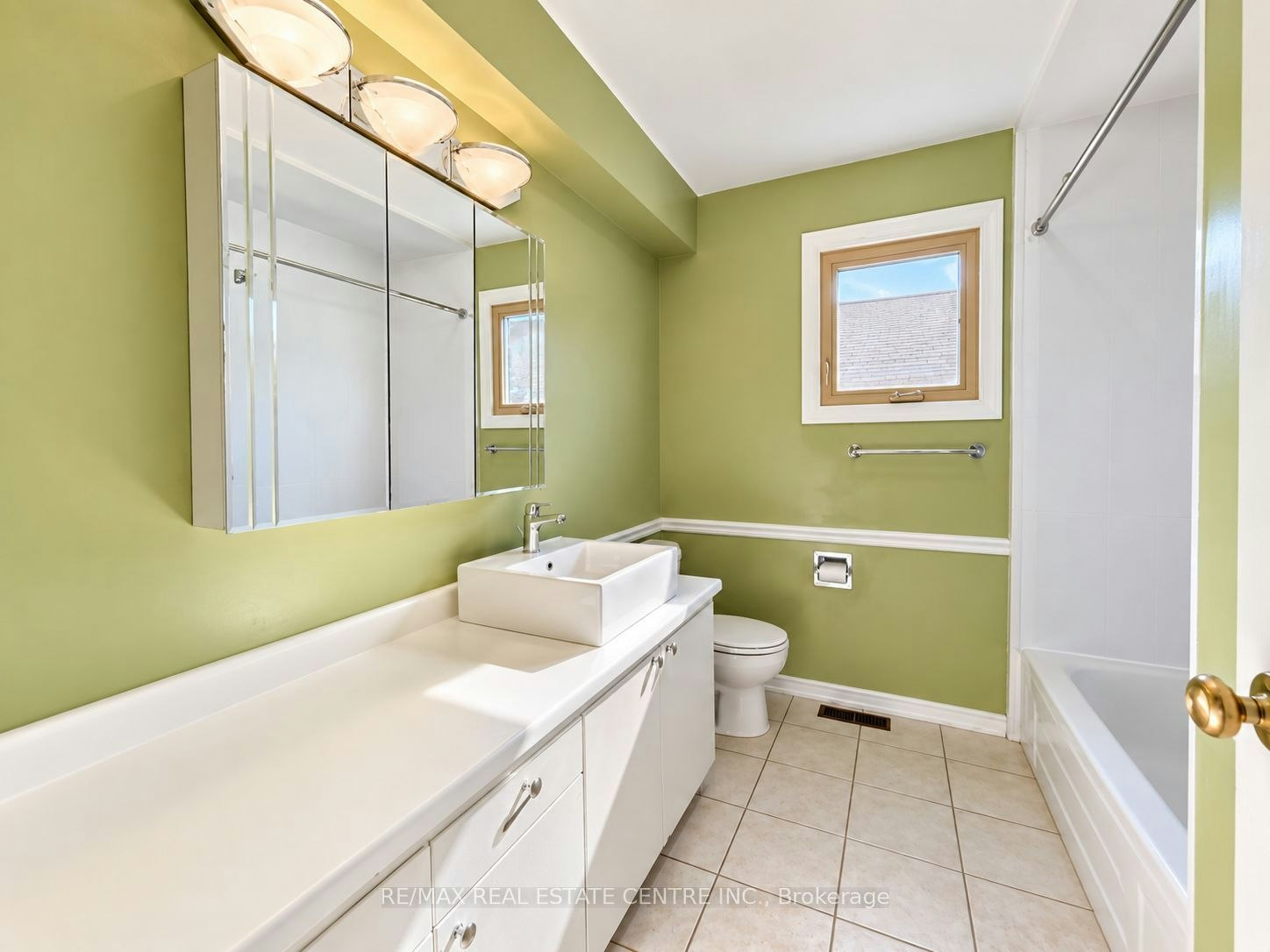 1537 Cuthbert Avenue, Mississauga, ON, L5M 3R6 - 12