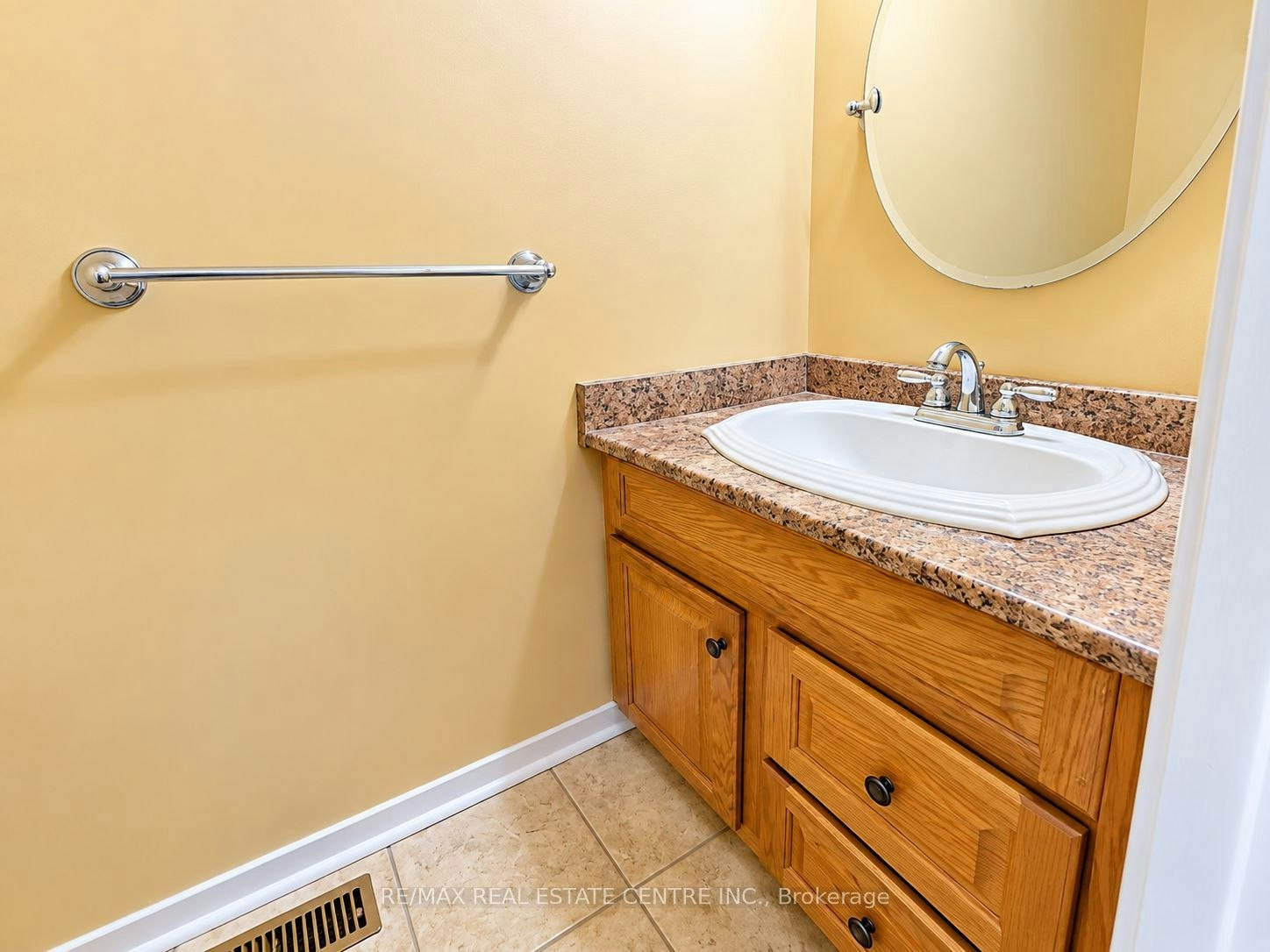 1537 Cuthbert Avenue, Mississauga, ON, L5M 3R6 - 3