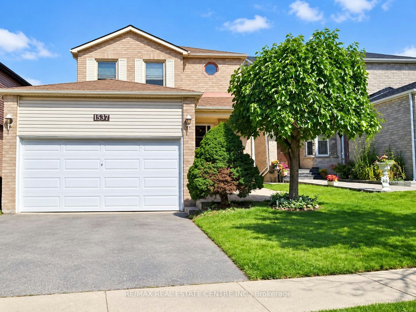 1537 Cuthbert Avenue, Mississauga, ON, L5M 3R6