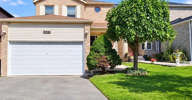 1537 Cuthbert Avenue, Mississauga, ON, L5M 3R6