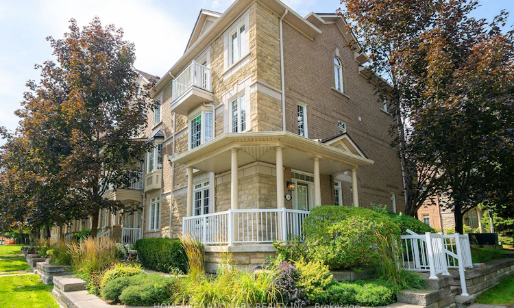 15-130 Park Street E