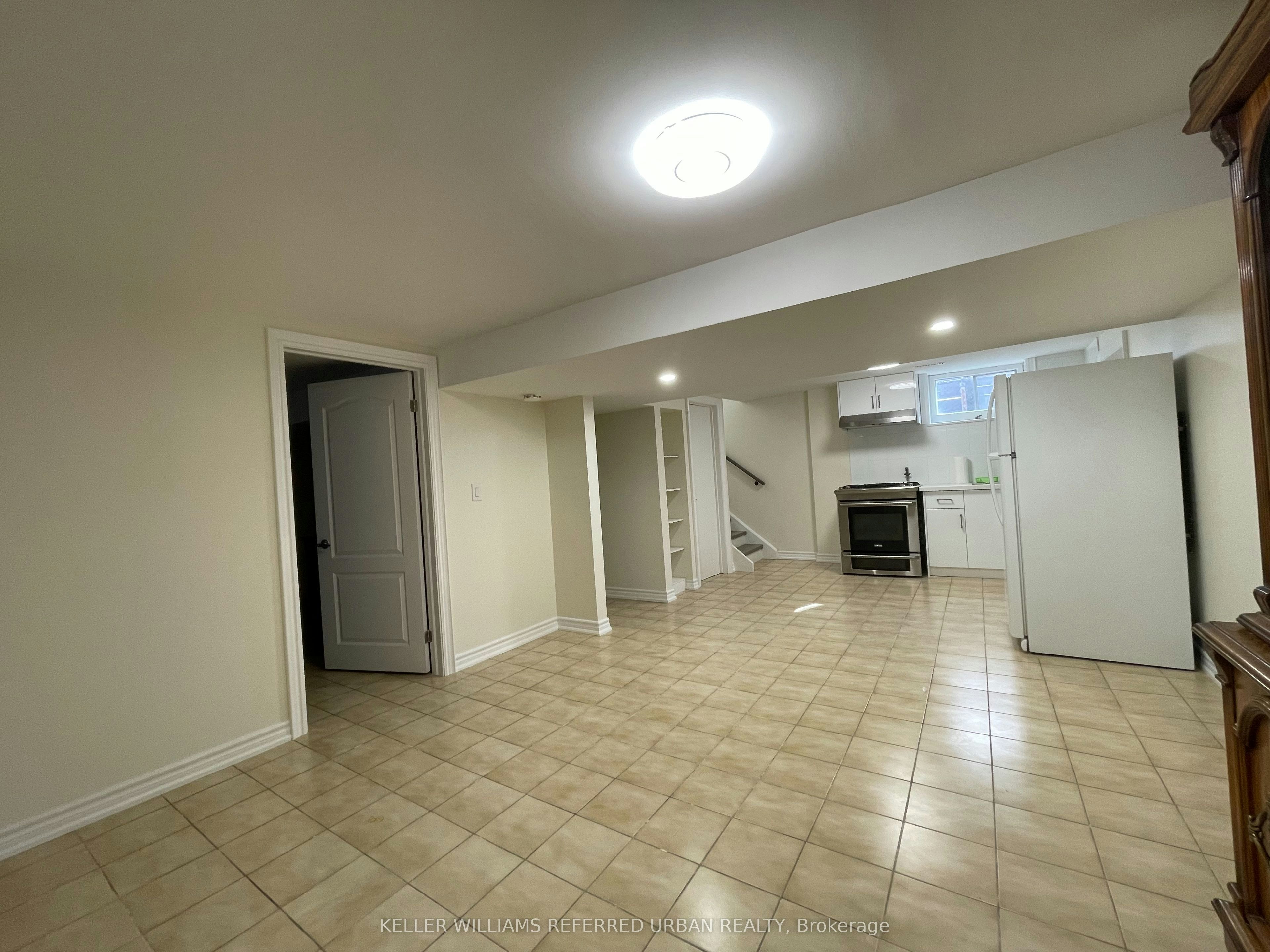 Bsmt-384 Maple Leaf Drive, Toronto, ON, M6L 1P6 - 3