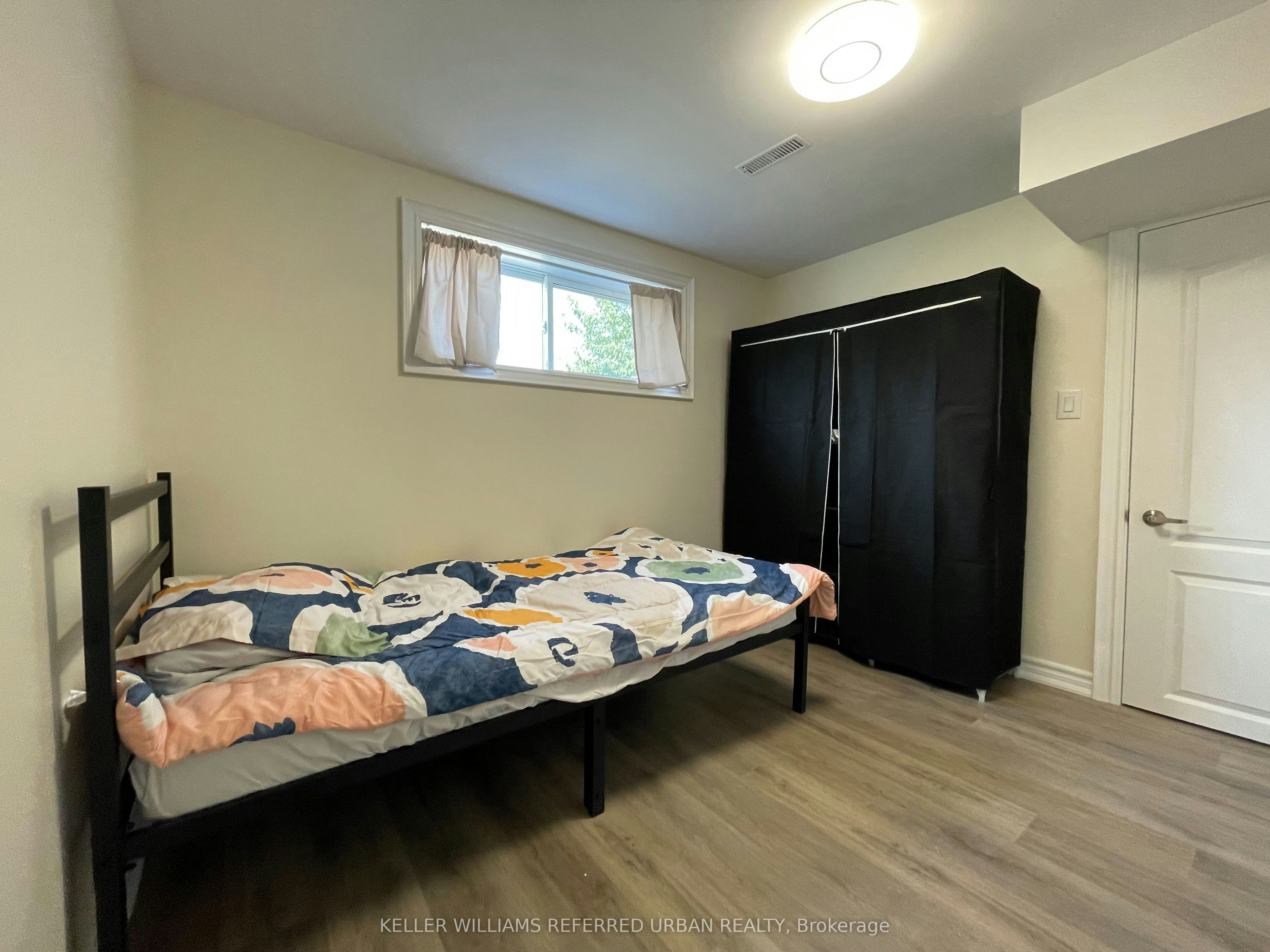 Bsmt-384 Maple Leaf Drive, Toronto, ON, M6L 1P6 - 5