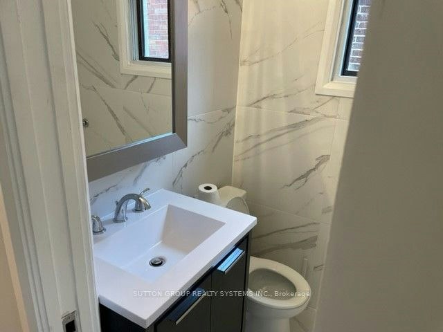 127 Bristol Avenue, Toronto, ON, M6H 3J8 - 7