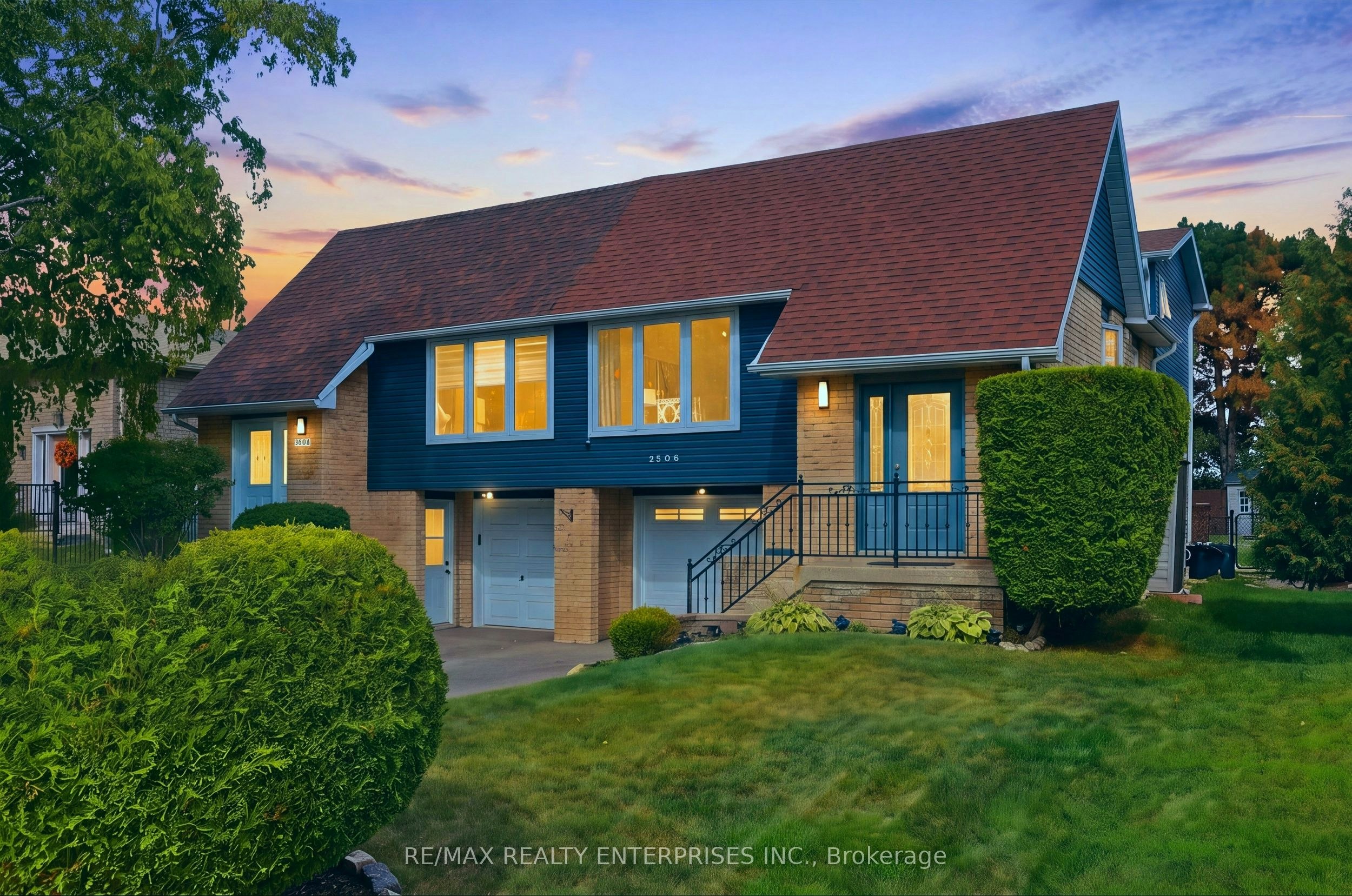 2506 Cobbinshaw Circle, Mississauga, ON, L5N 2G3