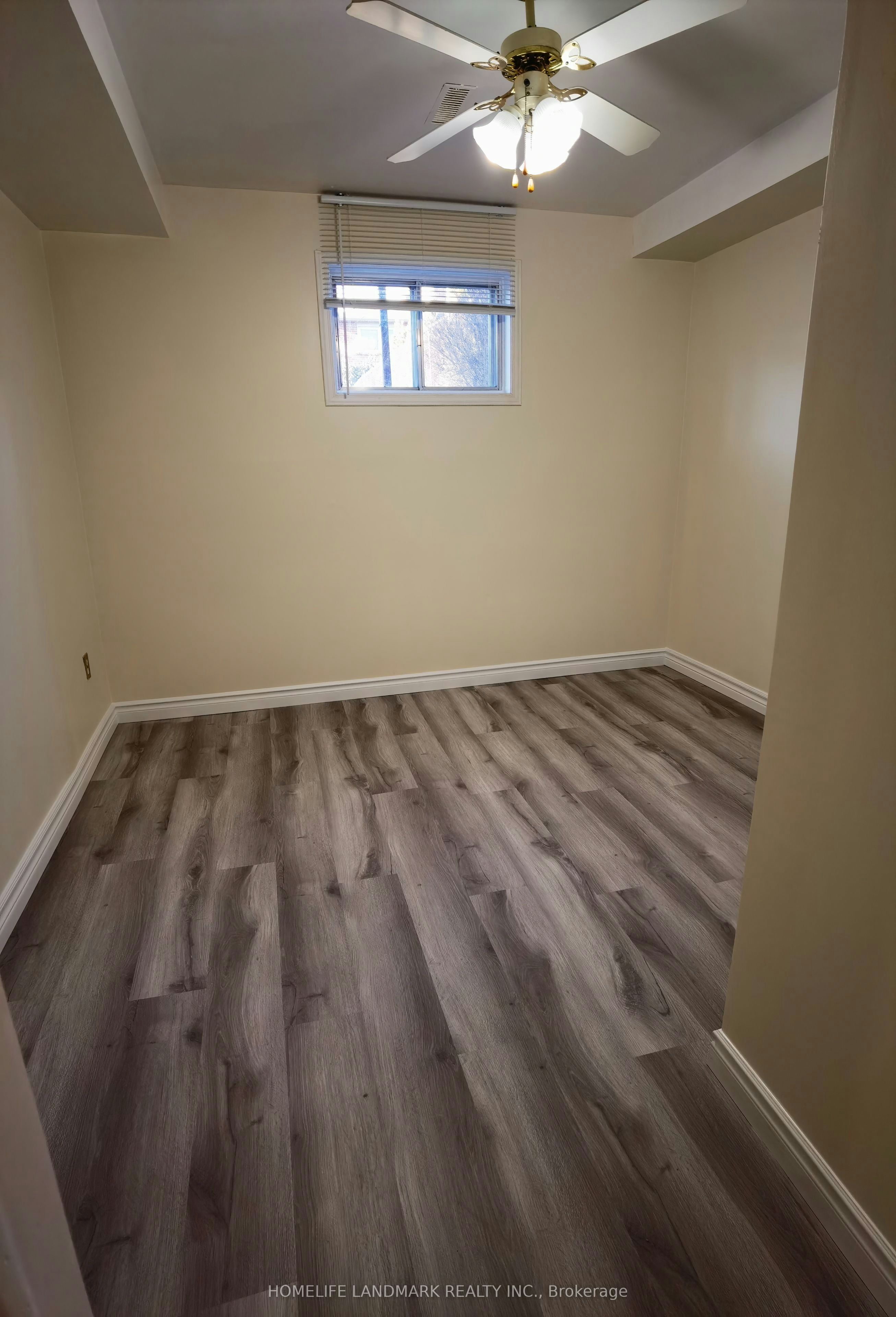 Lower-2428 Cashmere Avenue, Mississauga, ON, L5B 2M6 - 7