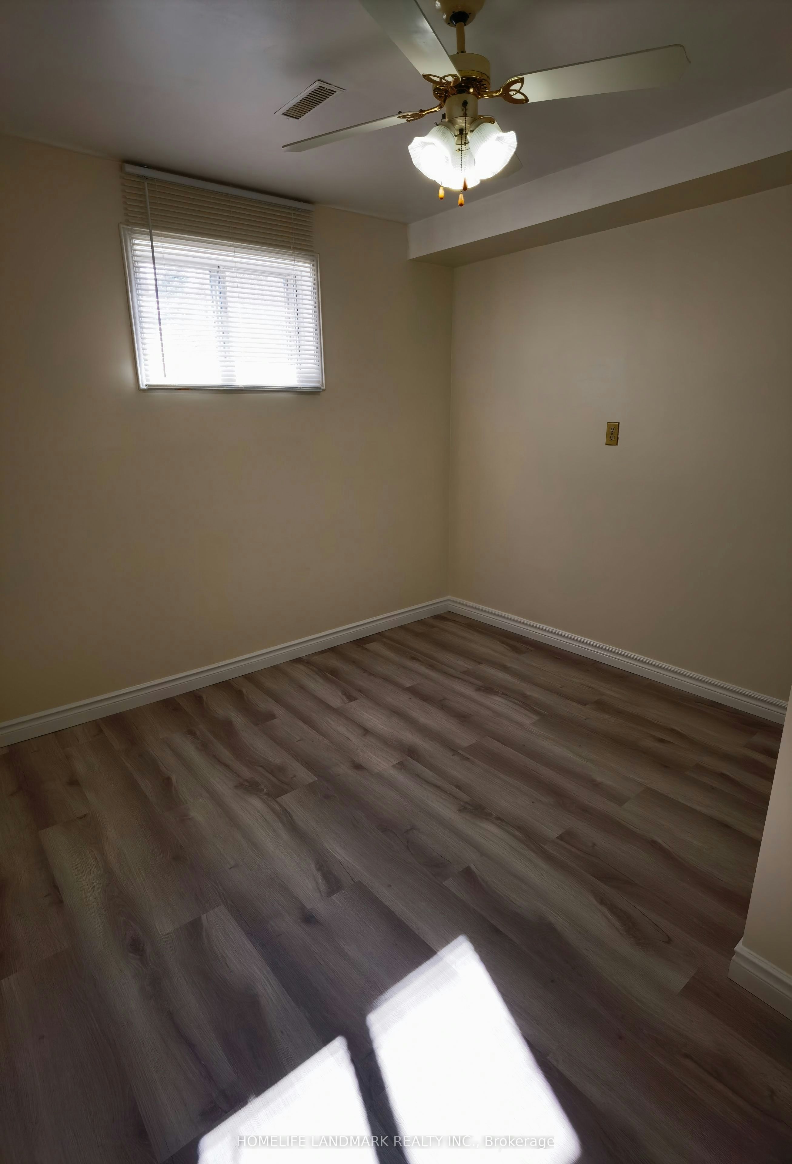 Lower-2428 Cashmere Avenue, Mississauga, ON, L5B 2M6 - 8