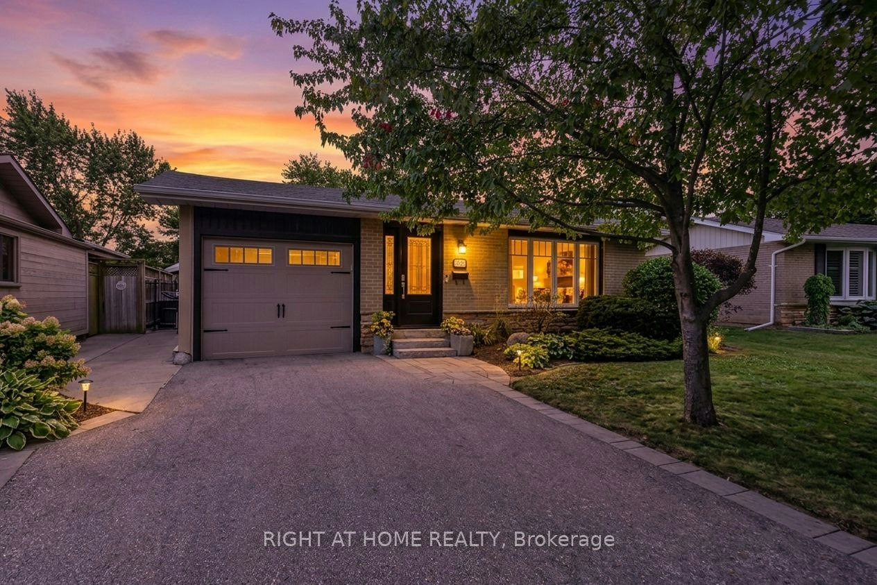 1432 Dewbourne Crescent, Burlington, ON, L7M 1E7