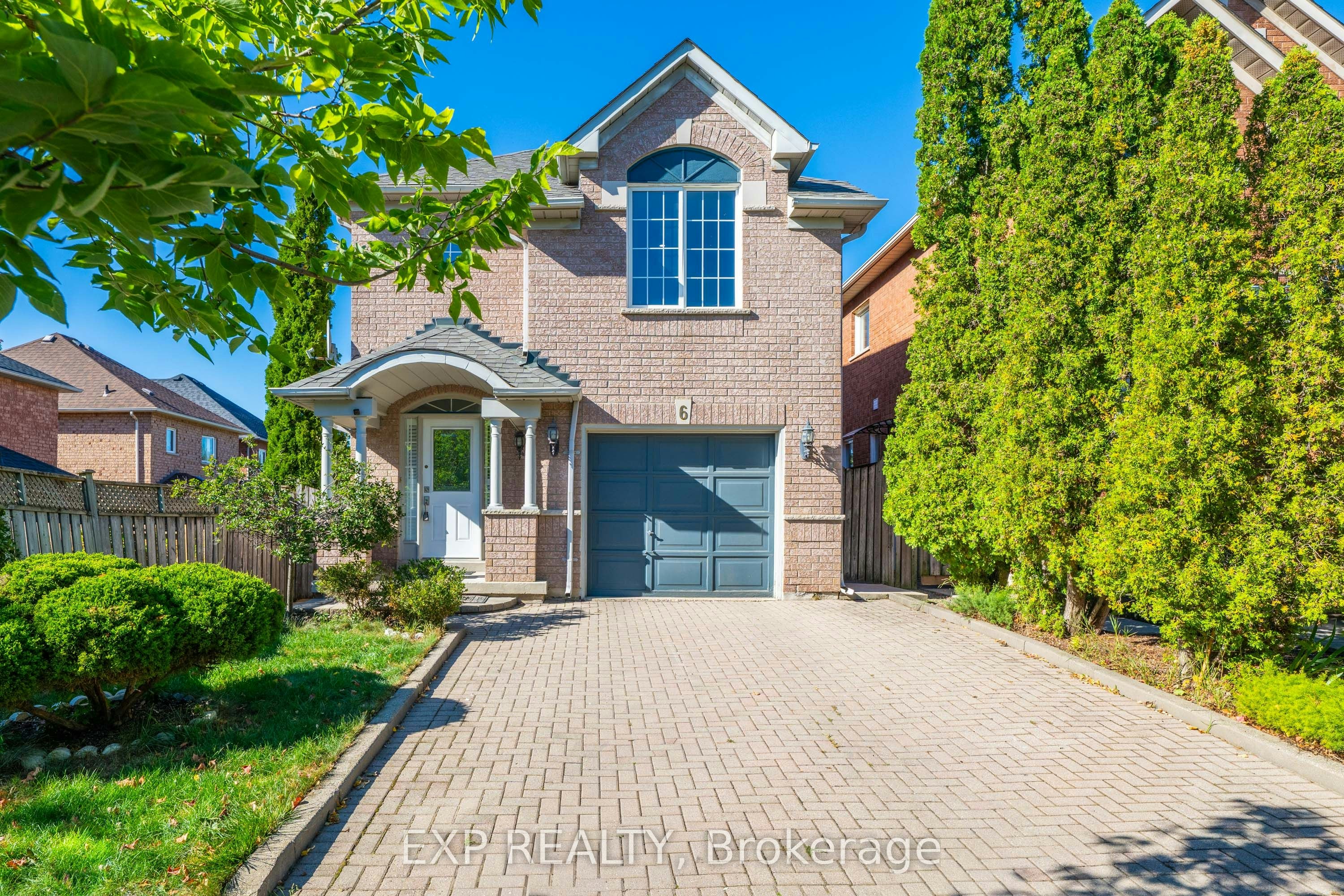 6 Purdy Crescent W, Toronto, ON, M9N 3X8
