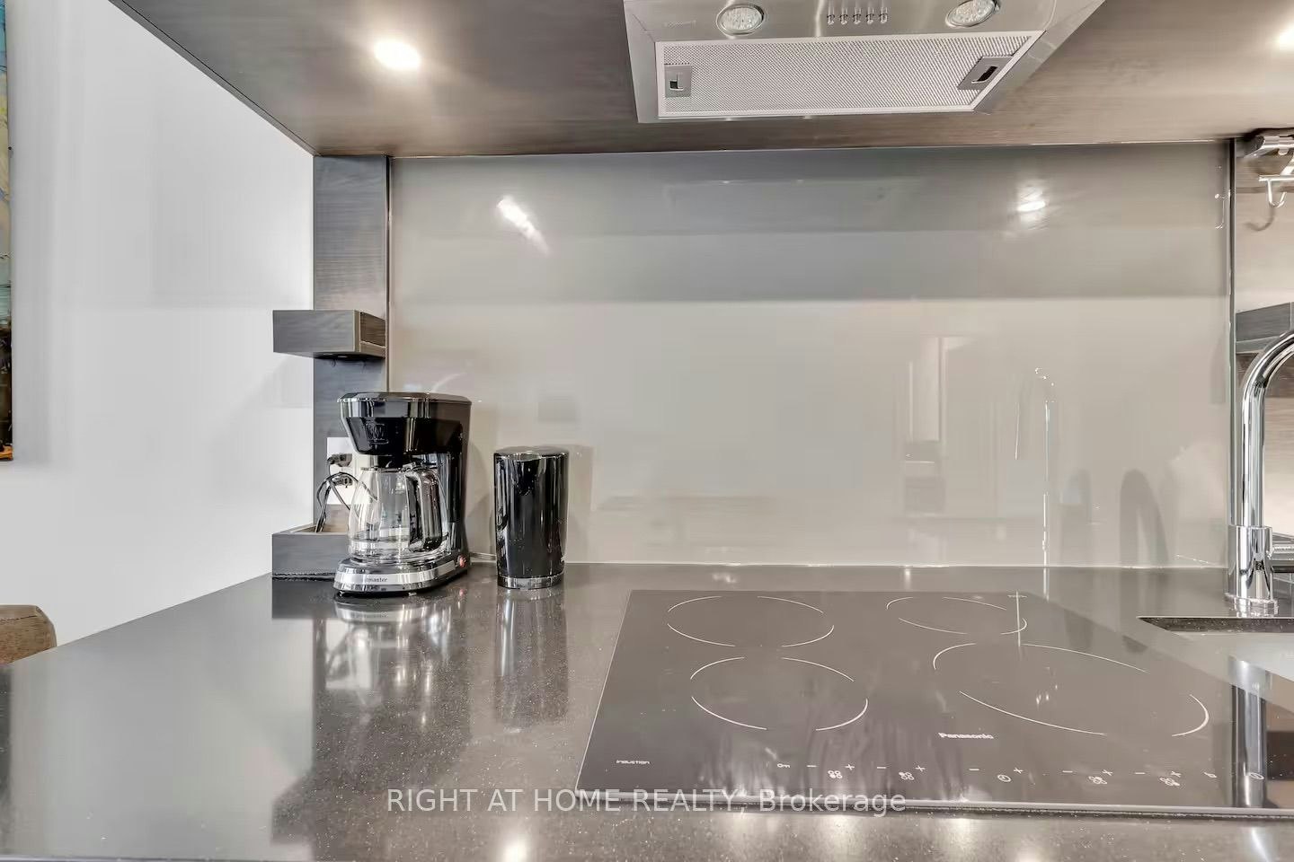 223-28 Ann Street, Mississauga, ON, L5G 0E1 - 4