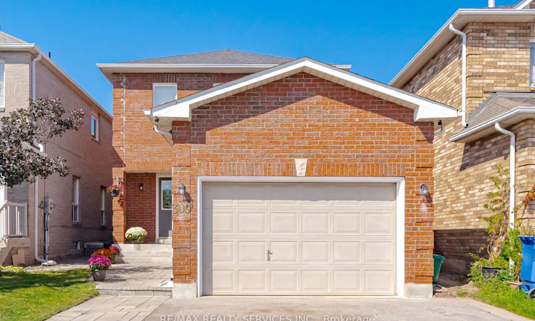 309 Marshall Crescent