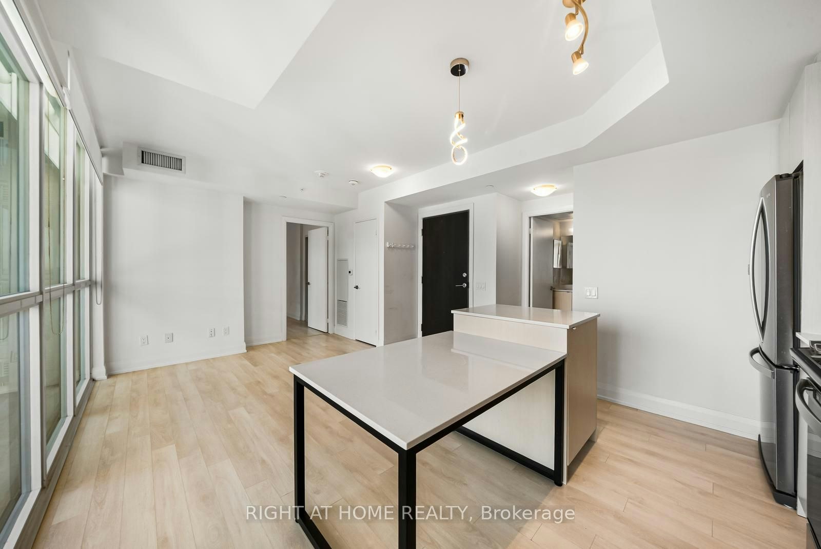 1511-1461 Lawrence Avenue, Toronto, ON, M6L 0A6 - 8