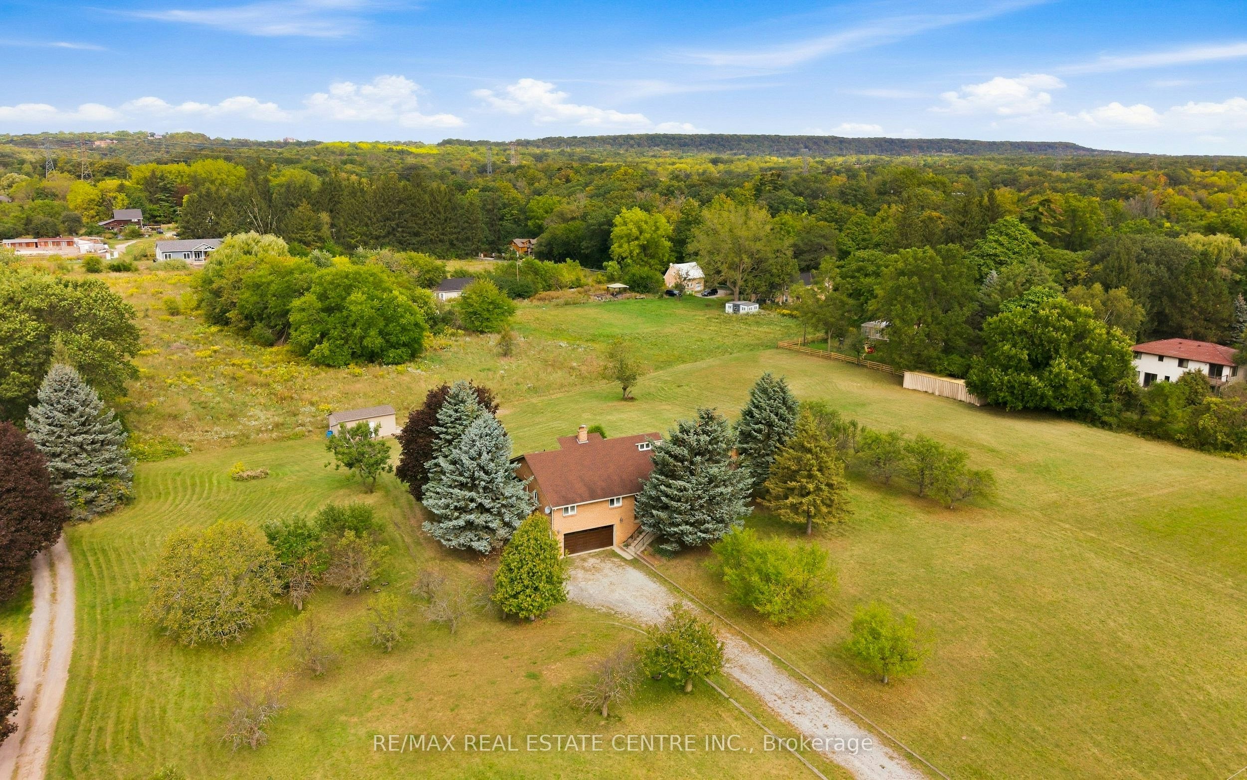 335 York Road, Burlington, ON, L7P 0T6