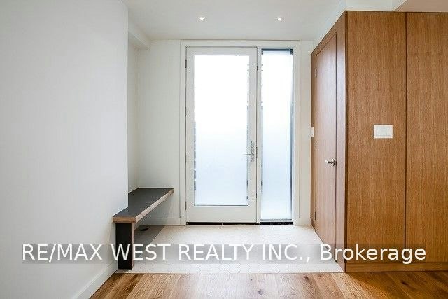 Bsmt-152 Close Avenue, Toronto, ON, M6K 2V5