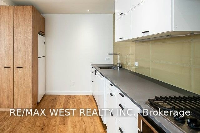 Bsmt-152 Close Avenue, Toronto, ON, M6K 2V5 - 11
