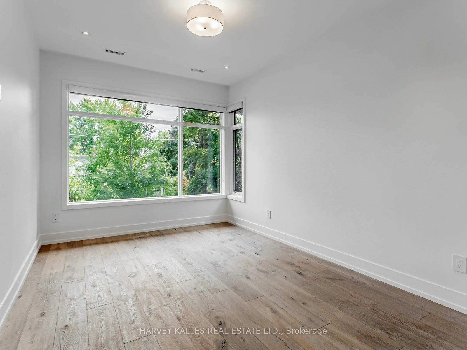 38 Van Dusen Boulevard, Toronto, ON, M8Z 3E6 - 19