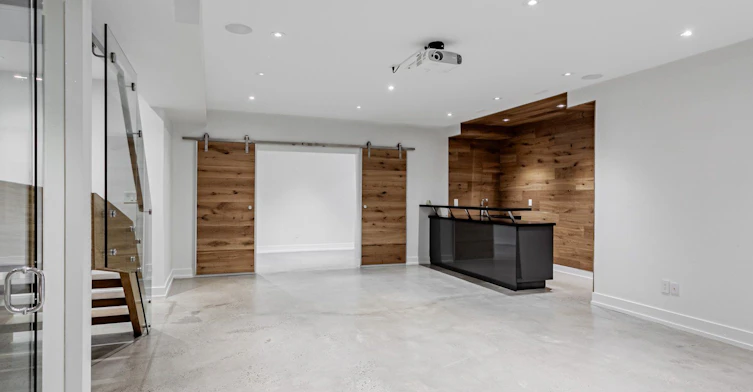 38 Van Dusen Boulevard, Toronto, ON, M8Z 3E6 - 26
