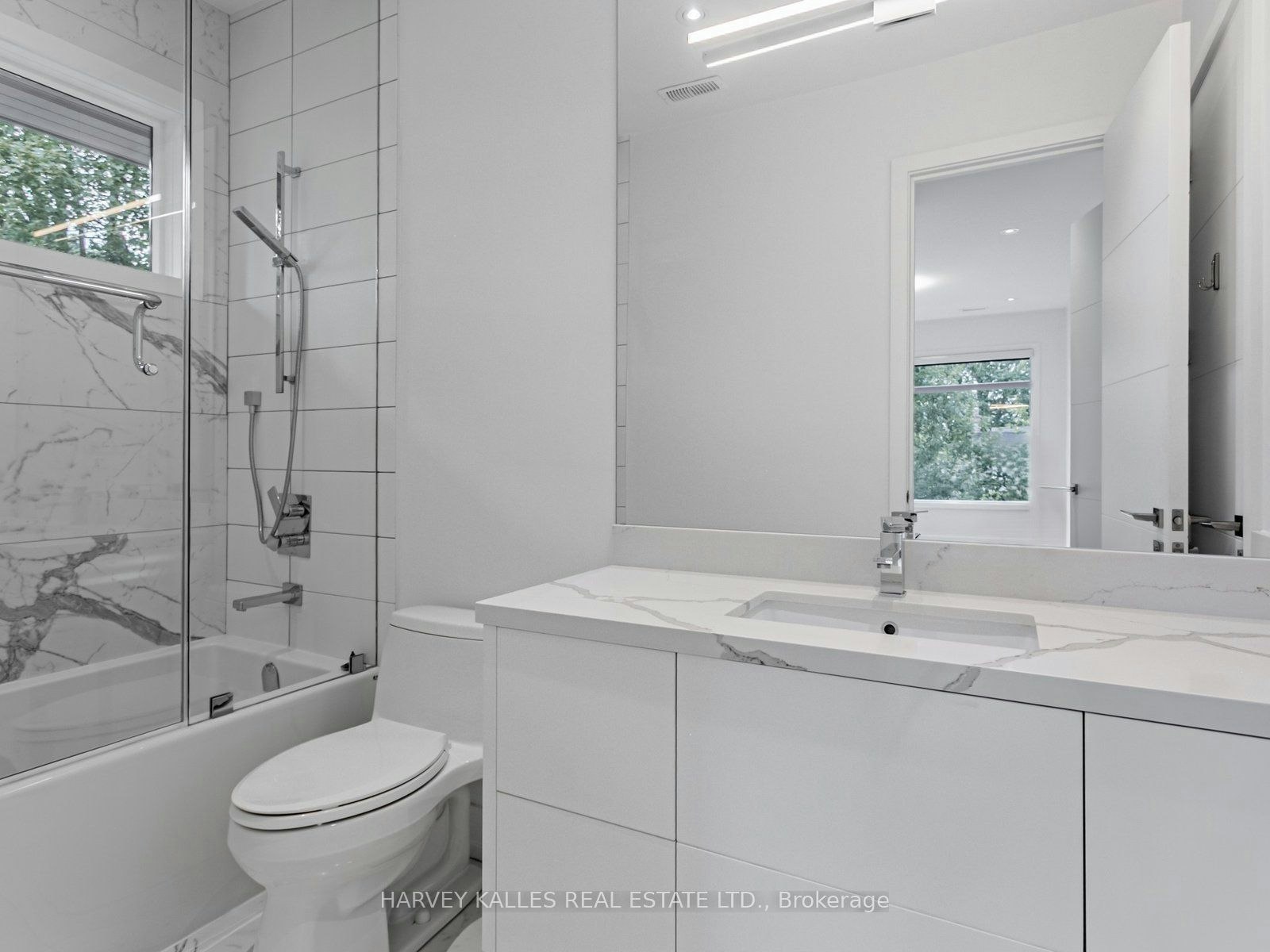 38 Van Dusen Boulevard, Toronto, ON, M8Z 3E6 - 20