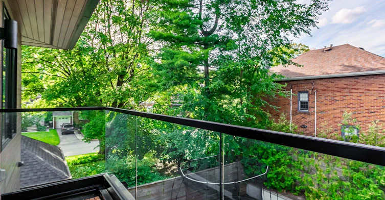 38 Van Dusen Boulevard, Toronto, ON, M8Z 3E6 - 33