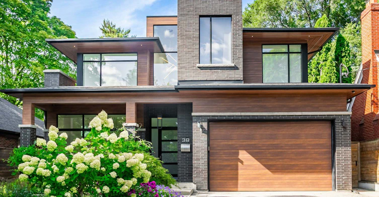 38 Van Dusen Boulevard, Toronto, ON, M8Z 3E6