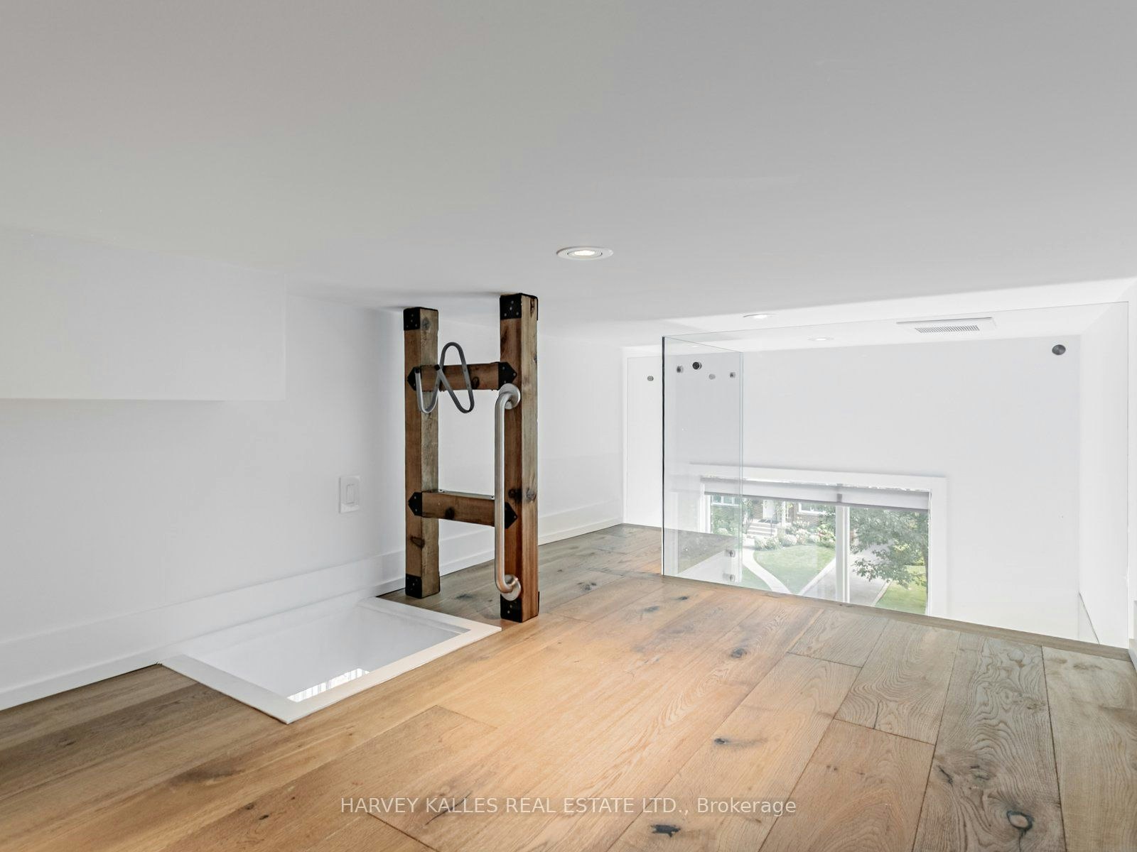 38 Van Dusen Boulevard, Toronto, ON, M8Z 3E6 - 22