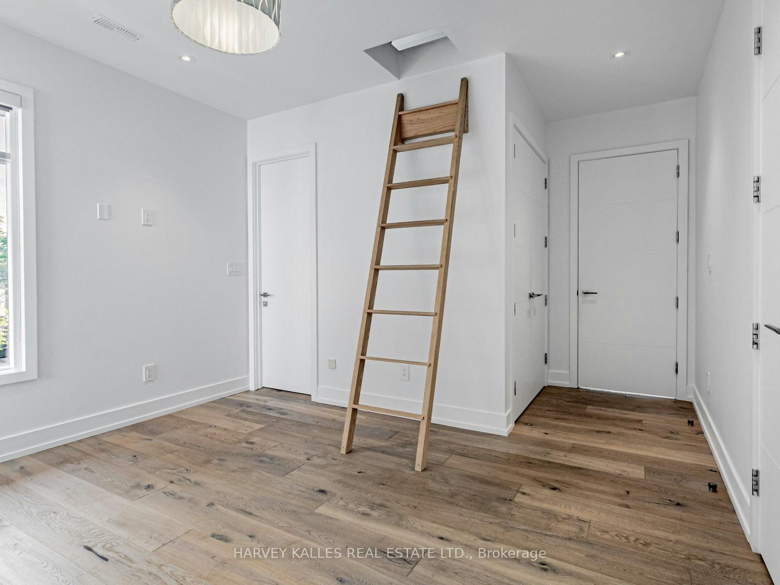 38 Van Dusen Boulevard, Toronto, ON, M8Z 3E6 - 21