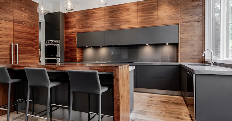 38 Van Dusen Boulevard, Toronto, ON, M8Z 3E6 - 8