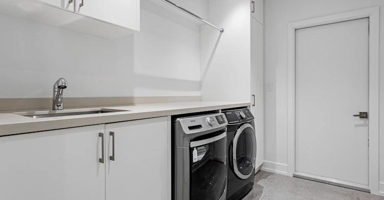 38 Van Dusen Boulevard, Toronto, ON, M8Z 3E6 - 29