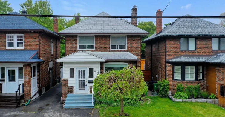 2nd floor room-2518 Lake Shore Boulevard, Toronto, ON, M8V 1E1