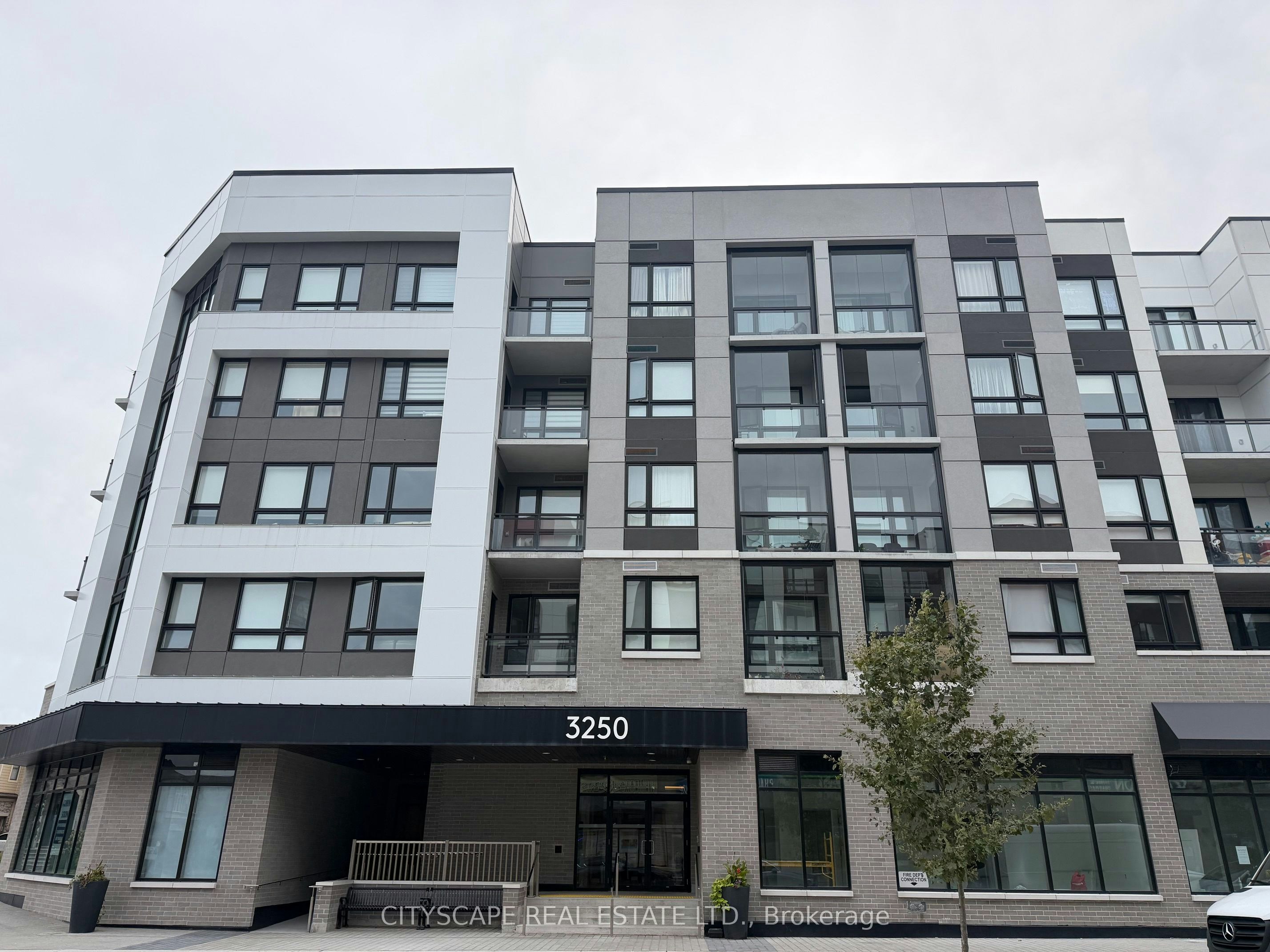 213-3250 Carding Mill Trail, Oakville, ON, L6M 1R1
