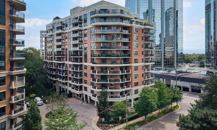 606-2 Aberfoyle Crescent