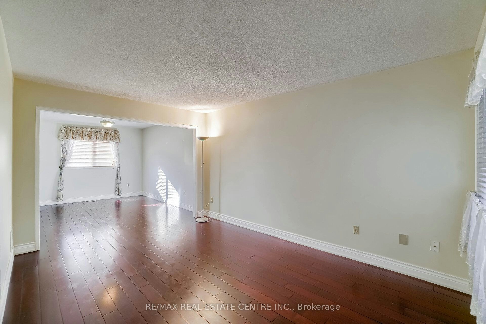 3725 Althorpe Circle N, Mississauga, ON, L5N 7G5 - 11