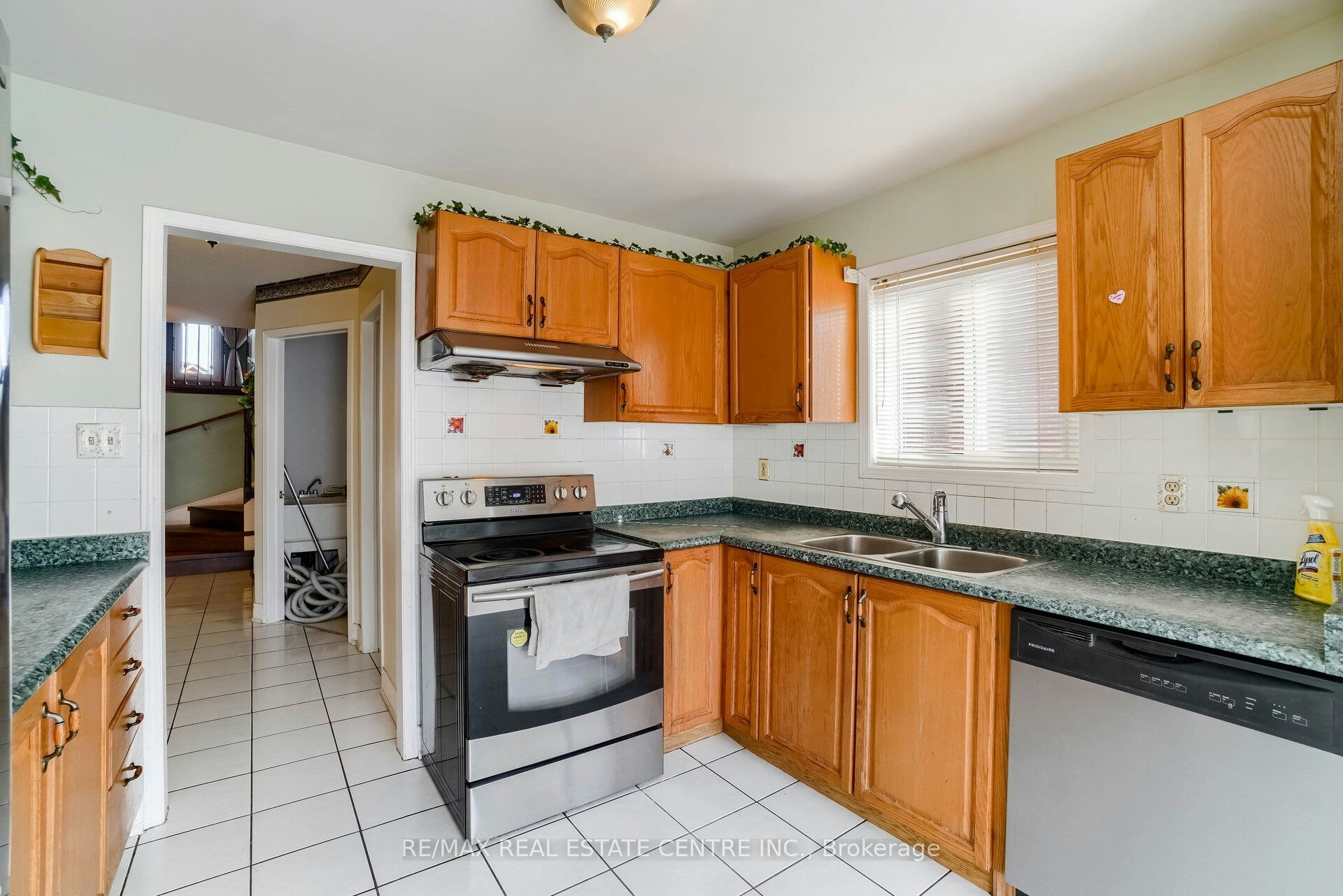 3725 Althorpe Circle N, Mississauga, ON, L5N 7G5 - 18