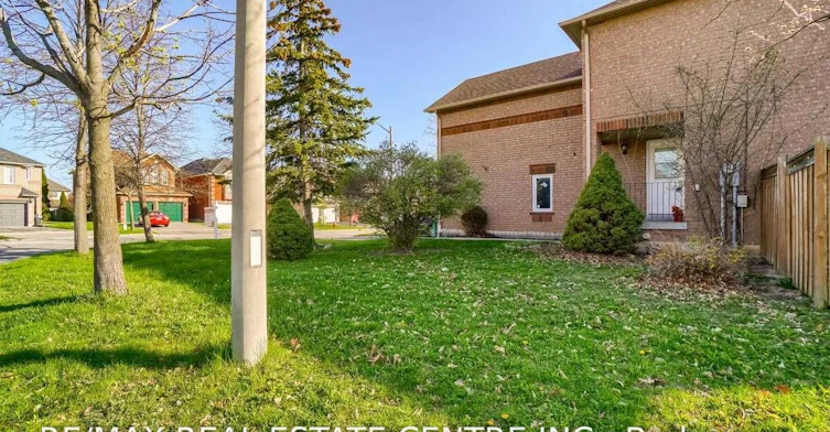 3725 Althorpe Circle N, Mississauga, ON, L5N 7G5 - 4