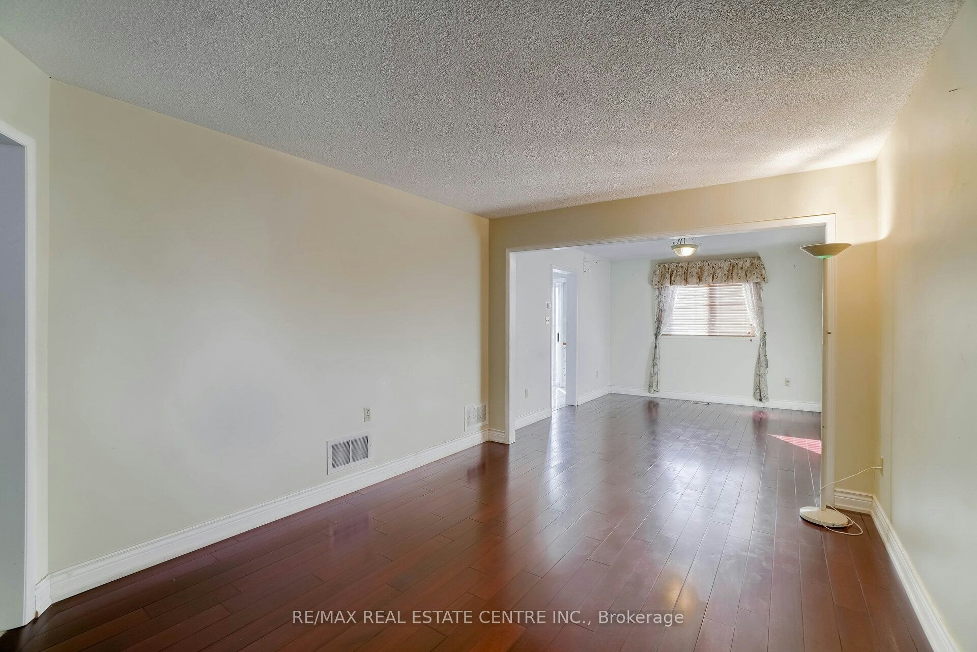 3725 Althorpe Circle N, Mississauga, ON, L5N 7G5 - 12