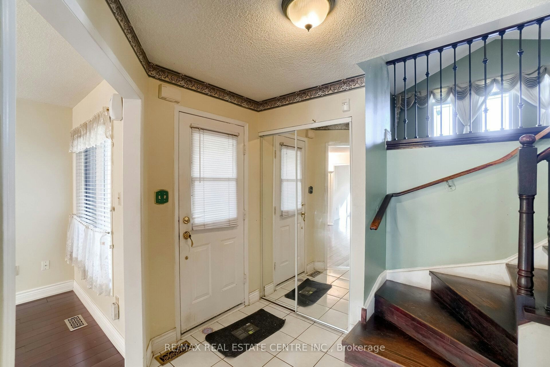 3725 Althorpe Circle N, Mississauga, ON, L5N 7G5 - 8