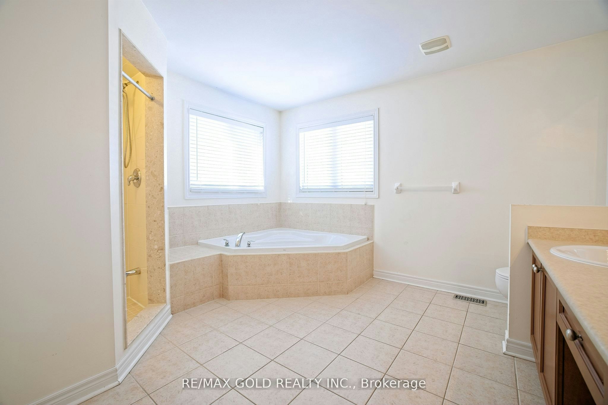 69 Calderstone Road, Brampton, ON, L6P 2A7 - 21