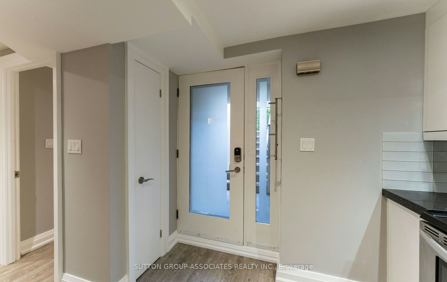 Lower-358 Concord Avenue, Toronto, ON, M6H 2P8 - 4