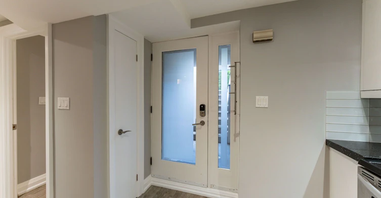 Lower-358 Concord Avenue, Toronto, ON, M6H 2P8 - 4