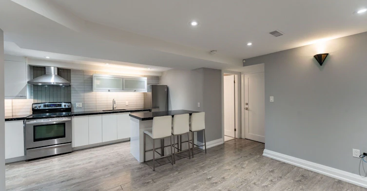 Lower-358 Concord Avenue, Toronto, ON, M6H 2P8 - 5