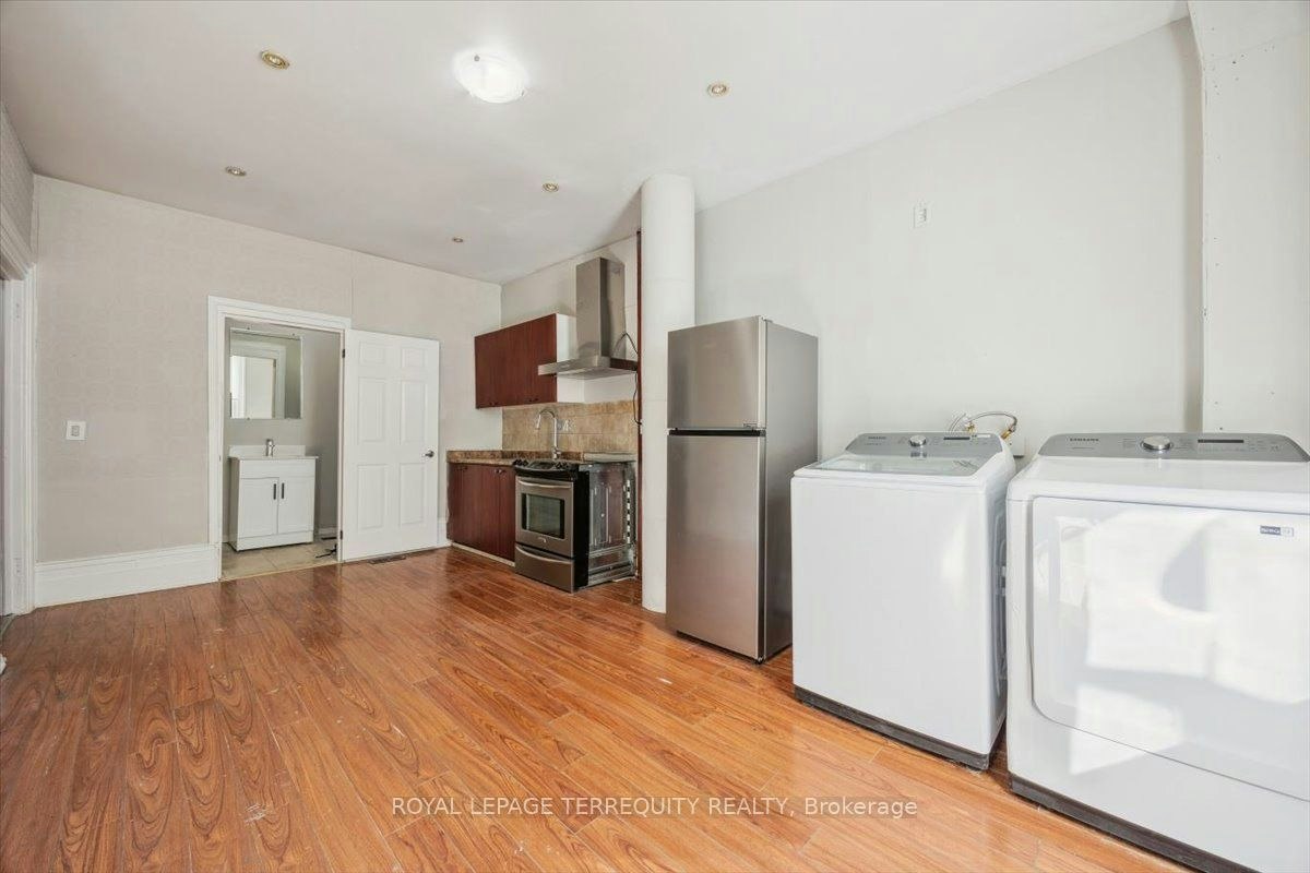 1-164 Main Street N, Brampton, ON, L6V 1N9 - 4